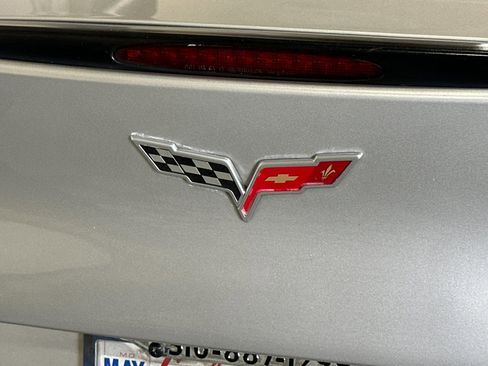Used 2007 Chevrolet Corvette Coupe w/ Preferred Equipment Group RWD image 45