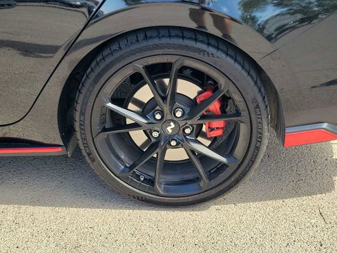 Used 2025 Hyundai Elantra N FWD image 12