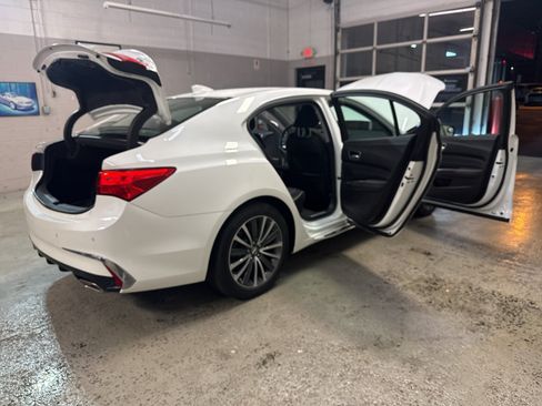 Used 2018 Acura TLX w/ Advance Package AWD/4WD image 14