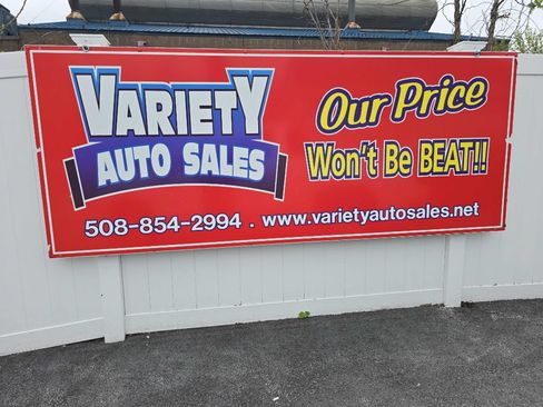 Used 2024 Chevrolet Silverado 1500 LT AWD/4WD image 5