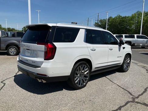 Used 2025 GMC Yukon Denali Ultimate AWD/4WD image 29