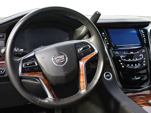Used 2015 Cadillac Escalade Premium AWD/4WD image 12