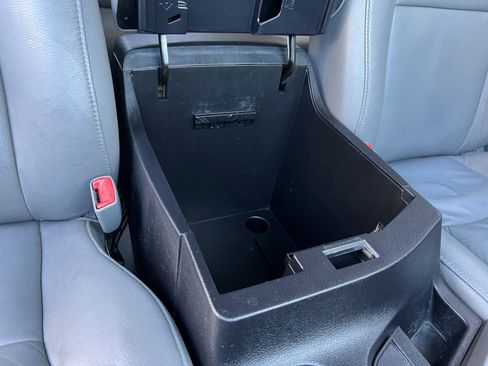 Used 2011 Toyota Tundra Limited image 22