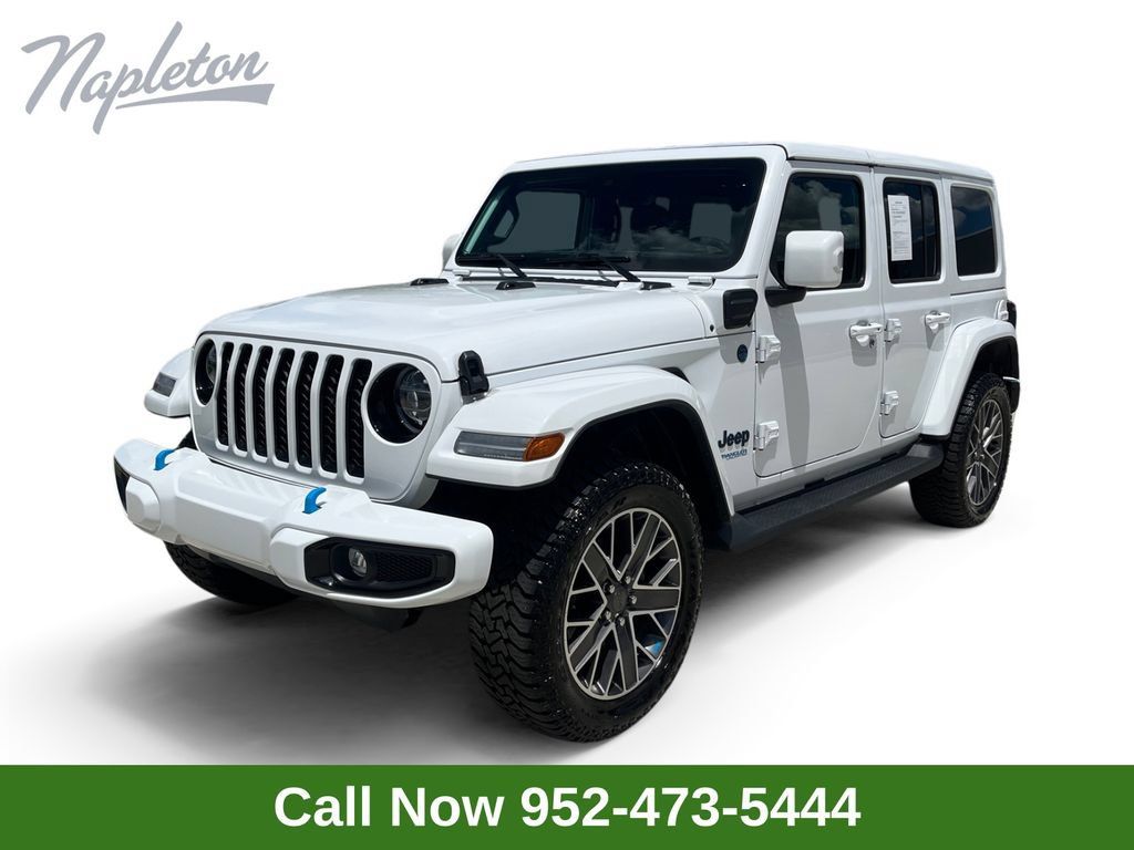 Used 2022 Jeep Wrangler Unlimited Sahara AWD/4WD image 1