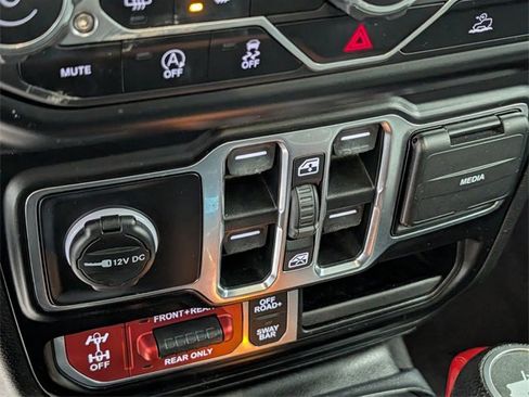 Used 2021 Jeep Wrangler Unlimited Rubicon image 25