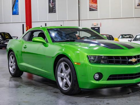 Used 2010 Chevrolet Camaro LT RWD image 28