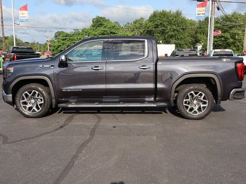 Used 2023 GMC Sierra 1500 SLT w/ SLT Premium Package image 30