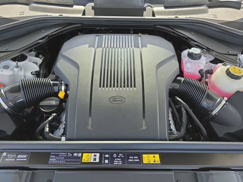 New 2026 Land Rover Range Rover SE AWD/4WD image 32