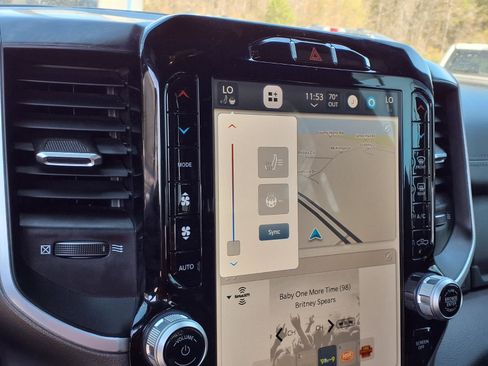 Used 2023 RAM 1500 Big Horn image 12