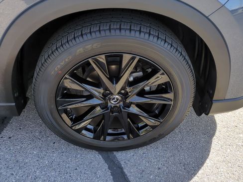 Used 2023 MAZDA CX-5 Carbon Edition image 12