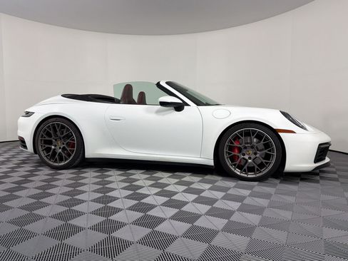 Certified 2022 Porsche 911 Carrera 4S AWD/4WD image 8