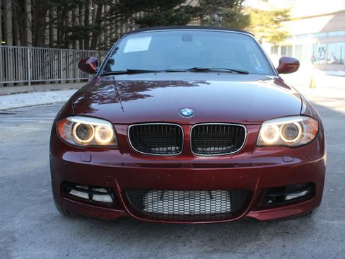 Used 2012 BMW 135i Convertible RWD image 3