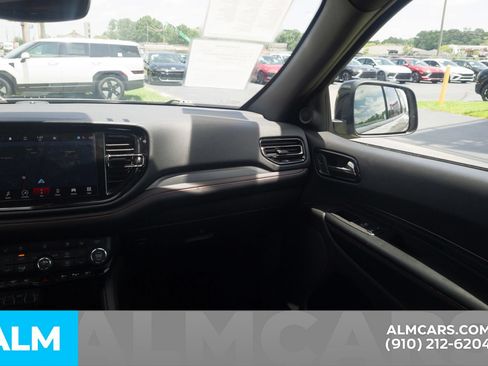 Used 2025 Dodge Durango GT AWD/4WD image 21
