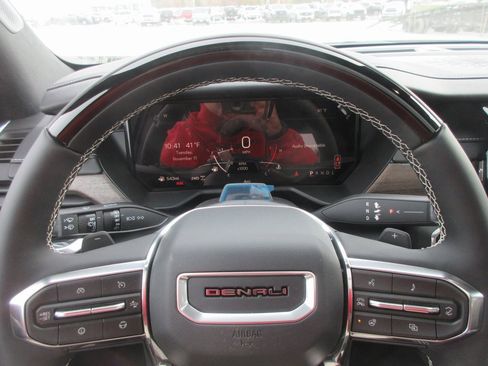 New 2026 GMC Acadia Denali Ultimate image 15