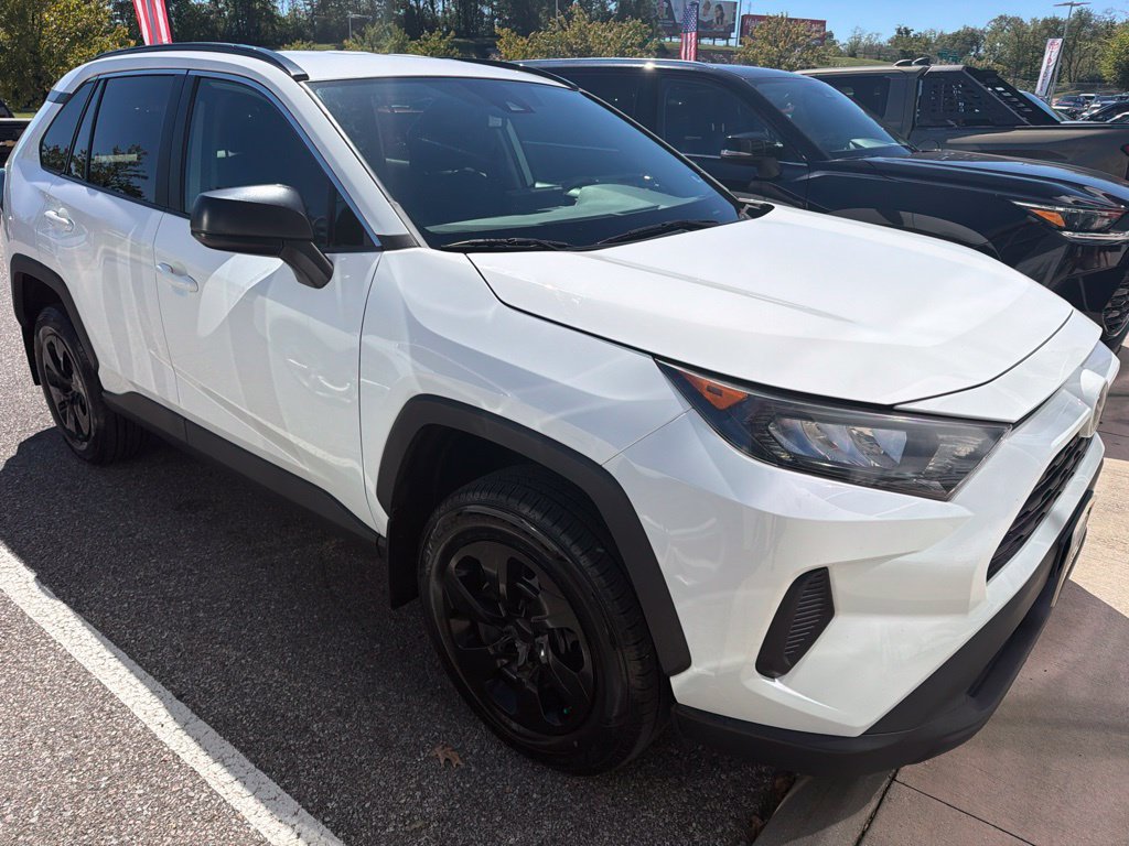 Certified 2021 Toyota RAV4 LE AWD/4WD image 1