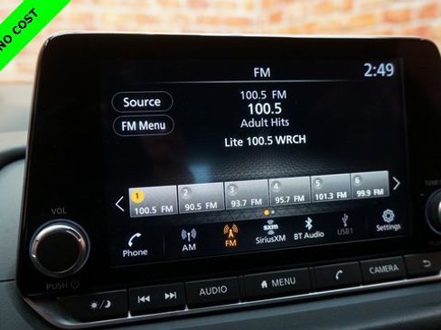 Used 2023 Nissan Rogue SV image 15