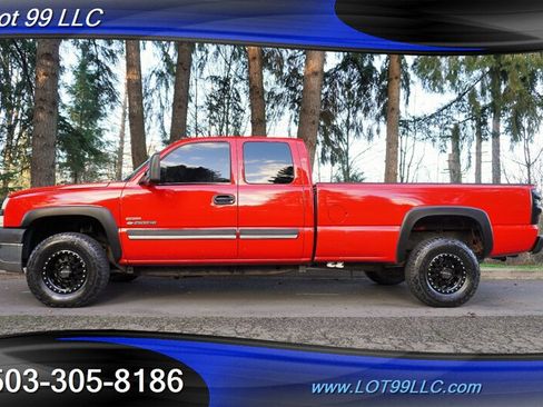 Used 2003 Chevrolet Silverado 2500 4x4 Extended Cab image 1