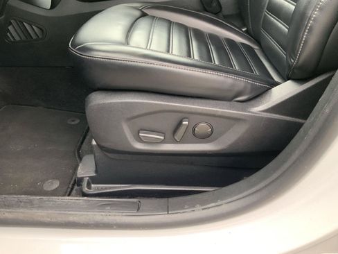 Used 2024 Ford Edge SEL AWD/4WD image 25