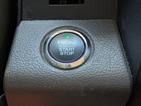 Used 2021 Ford Expedition Limited RWD image 26