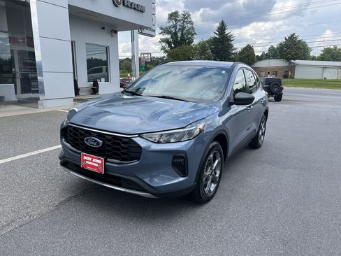 Used 2026 Ford Escape ST-Line w/ Tech Pack #1 AWD/4WD image 6