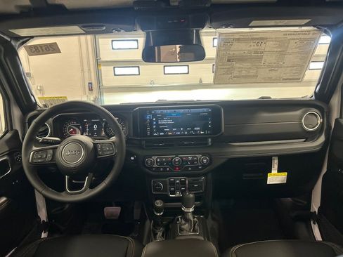 New 2026 Jeep Gladiator Sport image 30