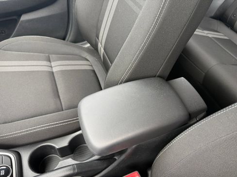 Certified 2023 Hyundai Venue SEL image 14