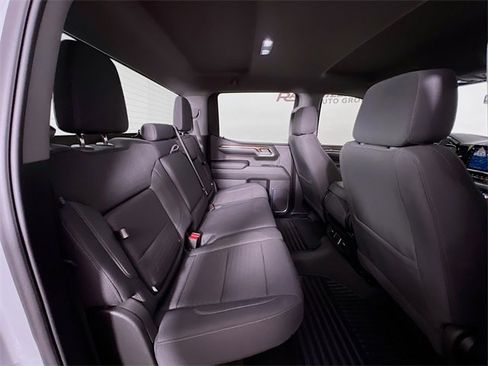 Used 2024 GMC Sierra 1500 Elevation image 41