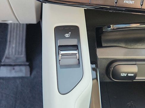 Used 2025 Kia Telluride S AWD/4WD image 24