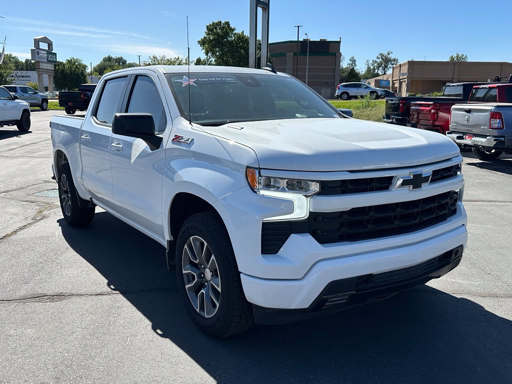 Certified 2024 Chevrolet Silverado 1500 RST w/ Z71 Off-Road Package AWD/4WD image 5
