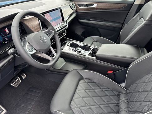 New 2025 Volkswagen Atlas SEL Premium R-Line image 8