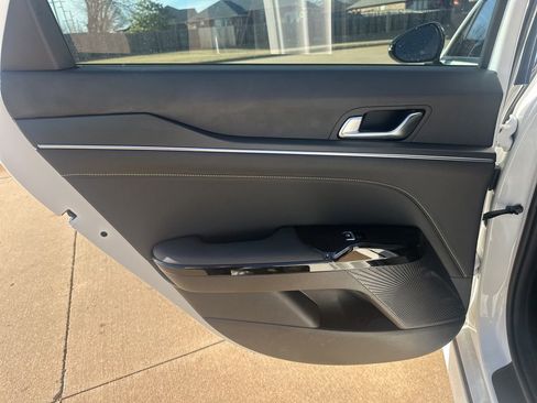 Used 2025 Kia K5 GT image 32