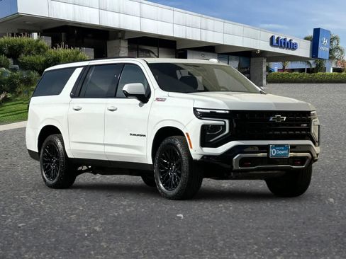 Used 2026 Chevrolet Suburban Z71 AWD/4WD image 10
