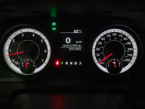 Used 2018 RAM 1500 Express AWD/4WD image 23