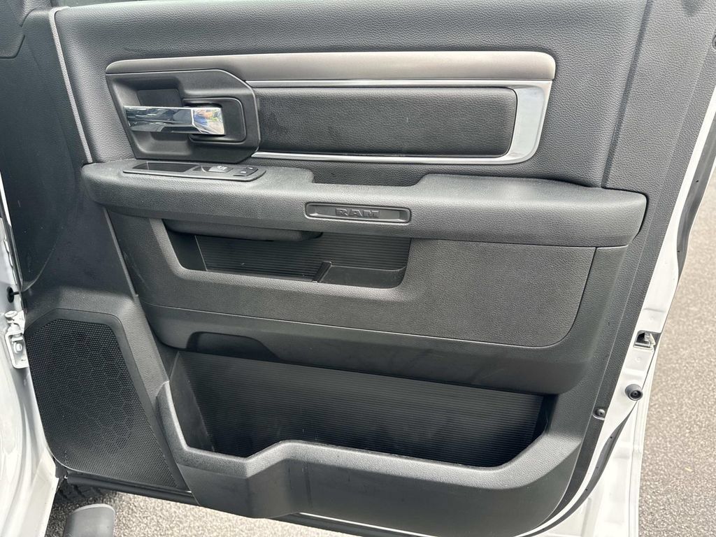 Used 2021 RAM 1500 Warlock w/ Luxury Group AWD/4WD image 22