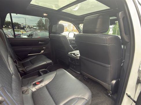 Used 2024 Toyota Sequoia Platinum AWD/4WD image 19