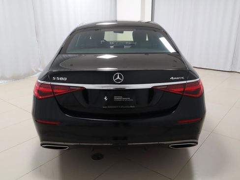 Used 2023 Mercedes-Benz S 580 4MATIC Sedan w/ AMG Line image 4