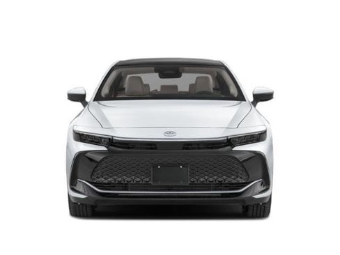 Used 2024 Toyota Crown Limited image 4