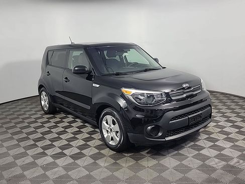 Used 2018 Kia Soul w/ Convenience Package FWD image 1