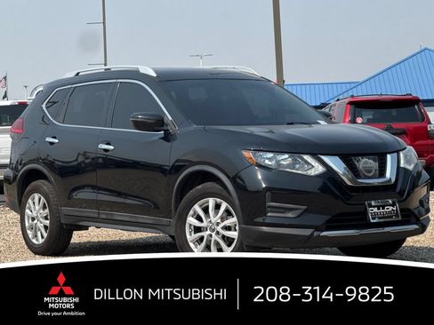 Used 2017 Nissan Rogue SV AWD/4WD image 2