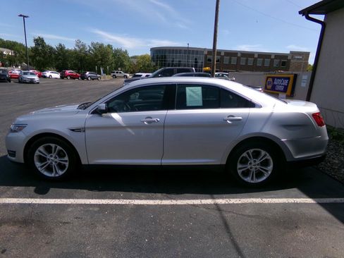 Used 2015 Ford Taurus SEL AWD/4WD image 6