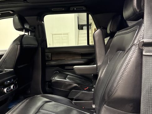Used 2021 Ford Expedition Max Limited image 14