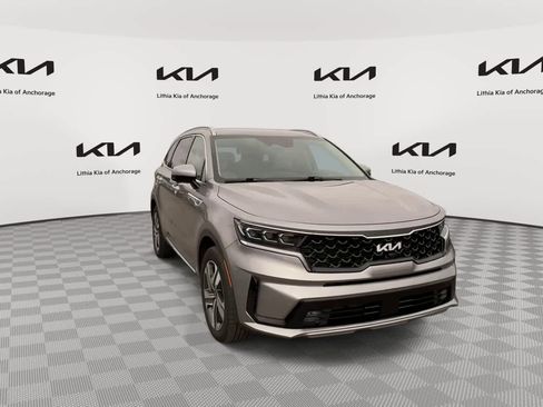 Certified 2024 Kia Sorento SX Prestige AWD/4WD image 3