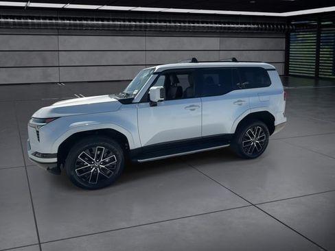 Used 2024 Lexus GX 550 w/ Accessory Package (Z1) AWD/4WD image 4
