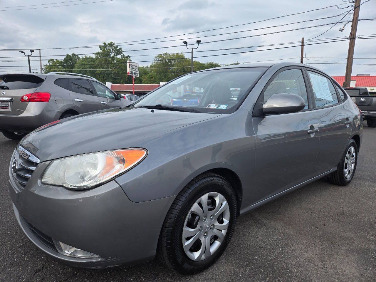 Used 2010 Hyundai Elantra GLS FWD image 10