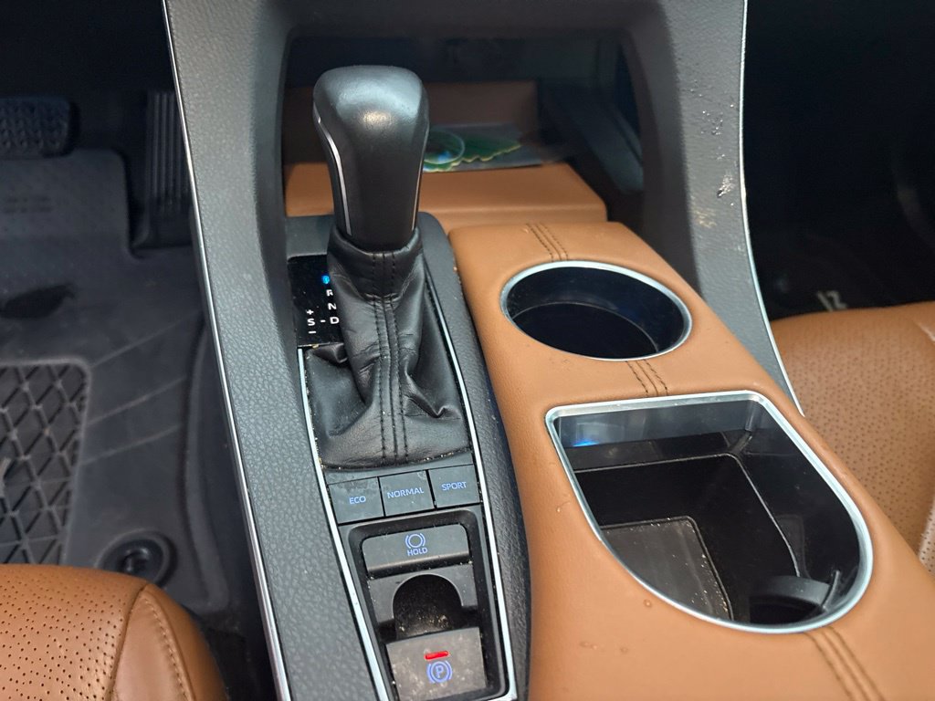 Used 2019 Toyota Avalon Limited w/ Advanced Safety Package FWD image 18