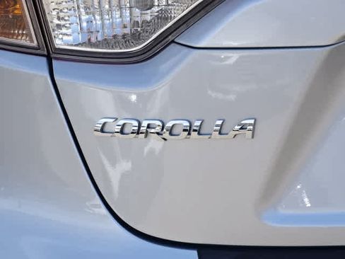 Used 2024 Toyota Corolla LE FWD image 10