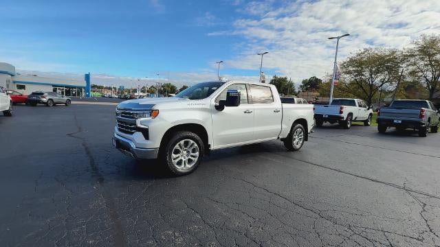 Certified 2025 Chevrolet Silverado 1500 LTZ w/ LTZ Premium Package AWD/4WD image 4