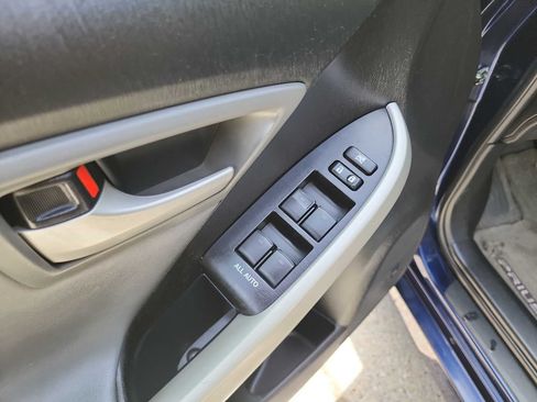 Used 2014 Toyota Prius Four w/ Solar Roof Package FWD image 12