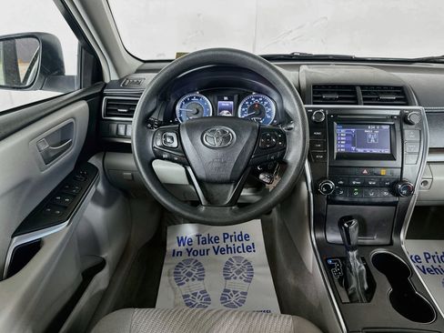 Used 2016 Toyota Camry LE FWD image 20