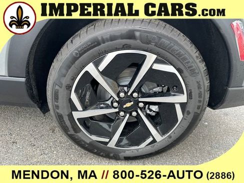 New 2026 Chevrolet Equinox EV LT image 16